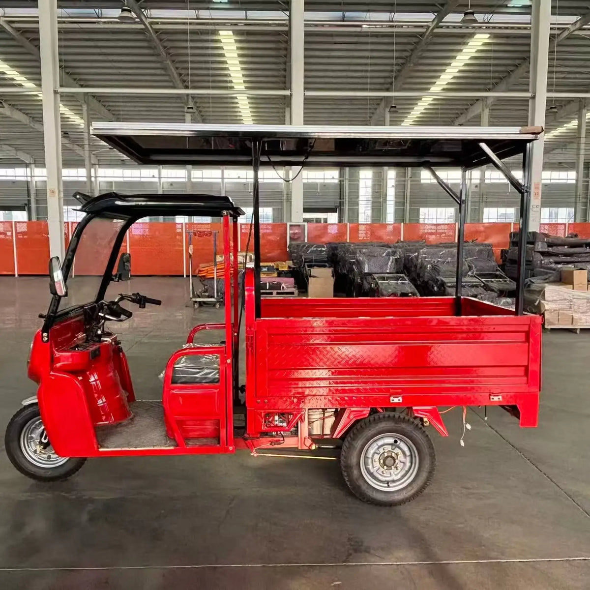 Electric Adult Tricycle 1000w 60v Solar Panel Roof Open High Side Steel Cargo Bed Semi Enclosed Cab Ce Certified Red
