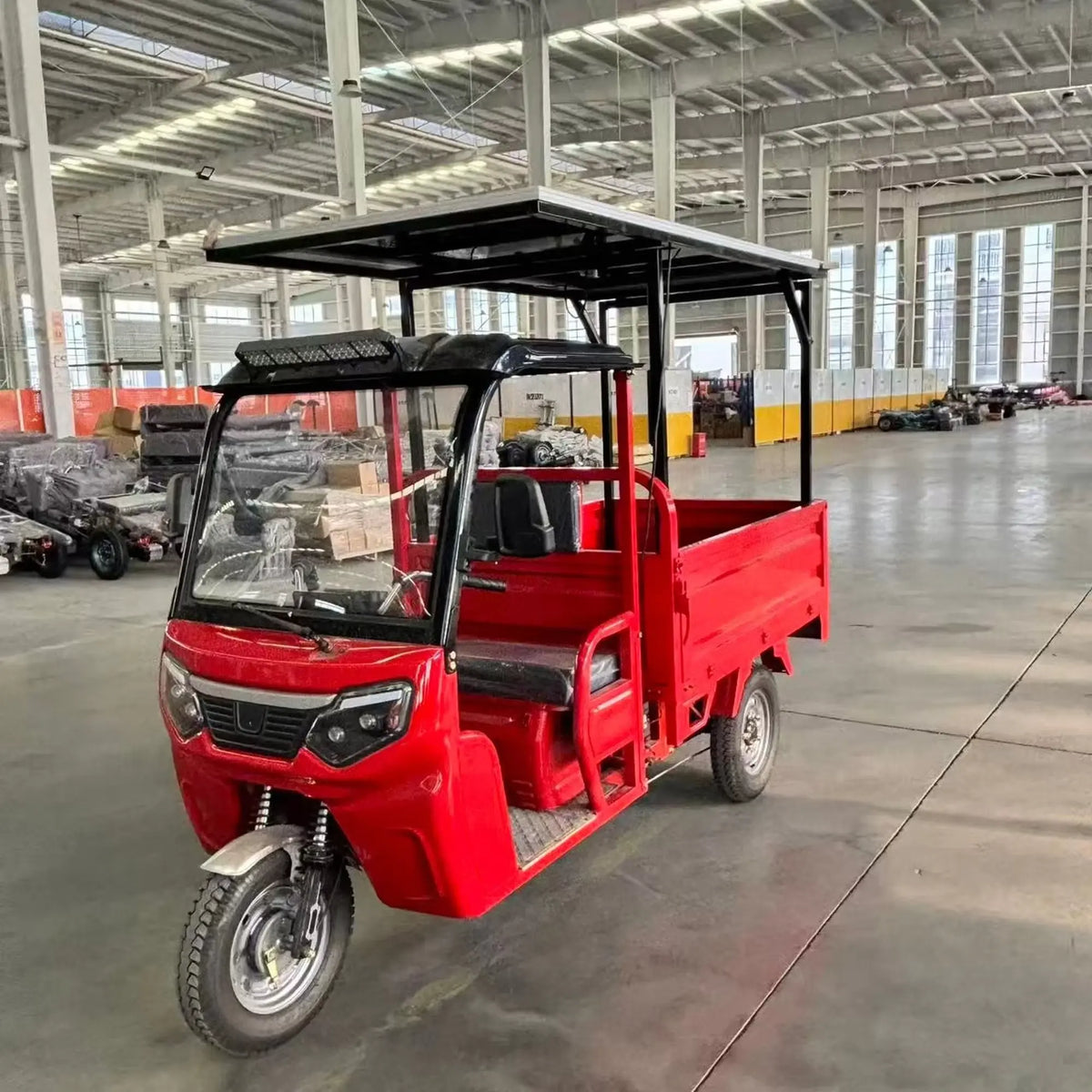 Electric Adult Tricycle 1000w 60v Solar Panel Roof Open High Side Steel Cargo Bed Semi Enclosed Cab Ce Certified Red